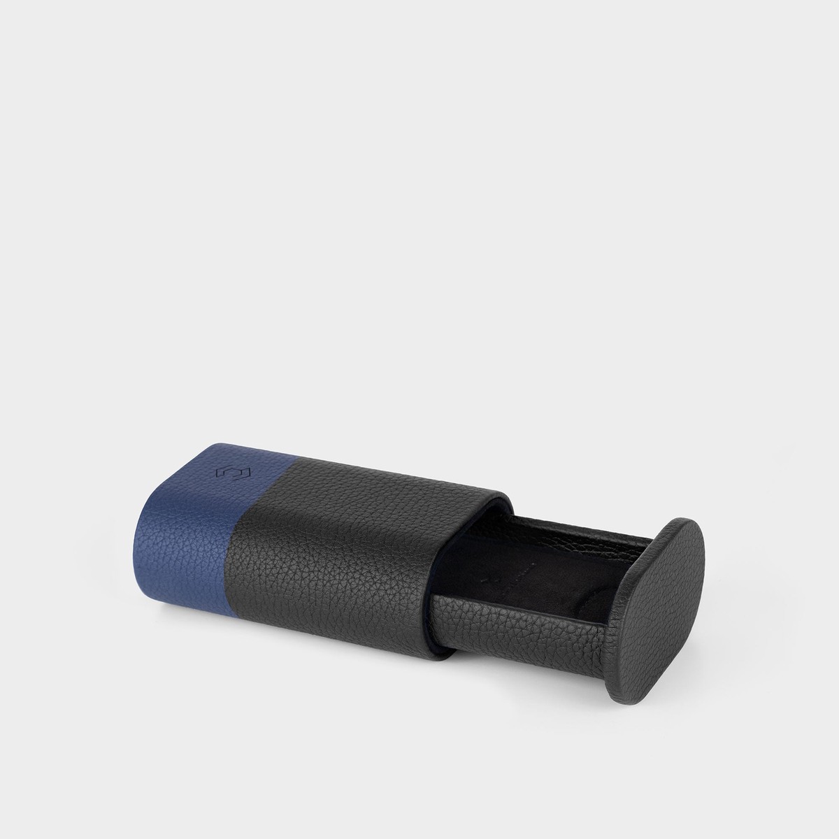 OSCAR 1 WATCH ROLL – BLACK-SAPPHIRE